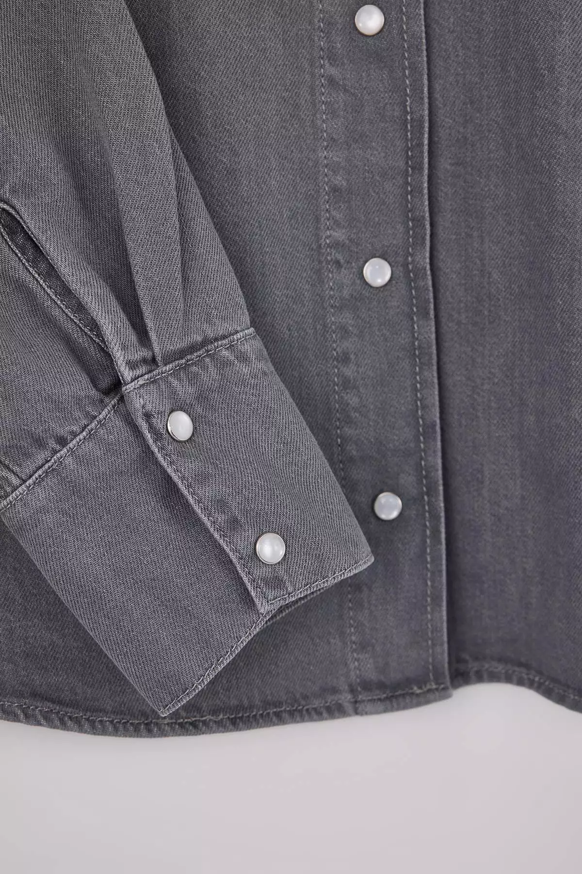 Gray Oversized Basic 1% Cotton Denim Shirt Twoss26Go5