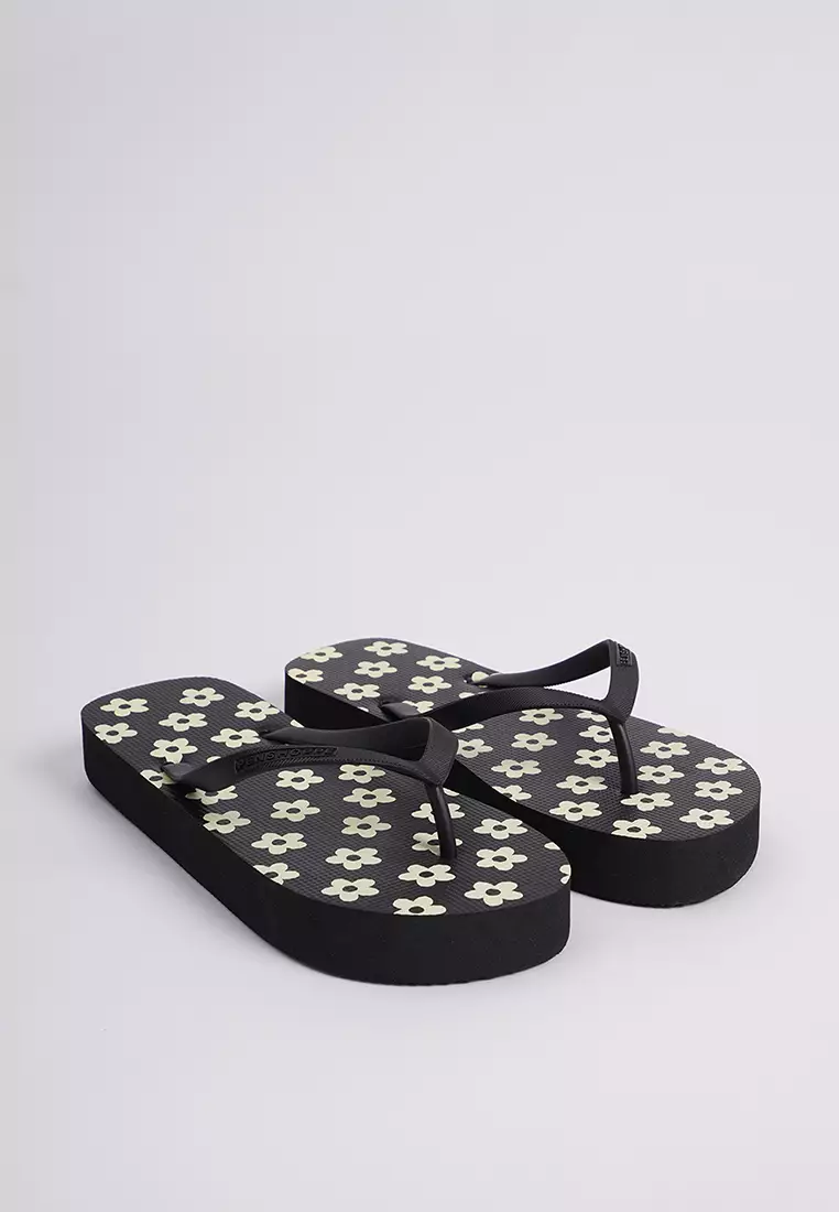 Discount on Penshoppe  shoes - SKU: Women's All Over Print Platform Flip Flops