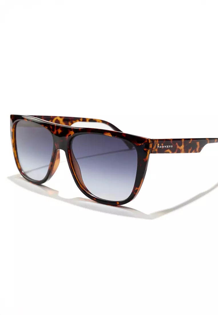 Runway - Carey Indigo Sunglasses for Men and Women, Unisex. Official Product Designed in Spain