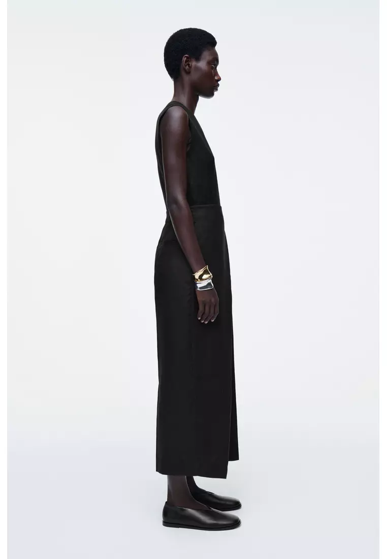 WRAP-FRONT LINEN JUMPSUIT