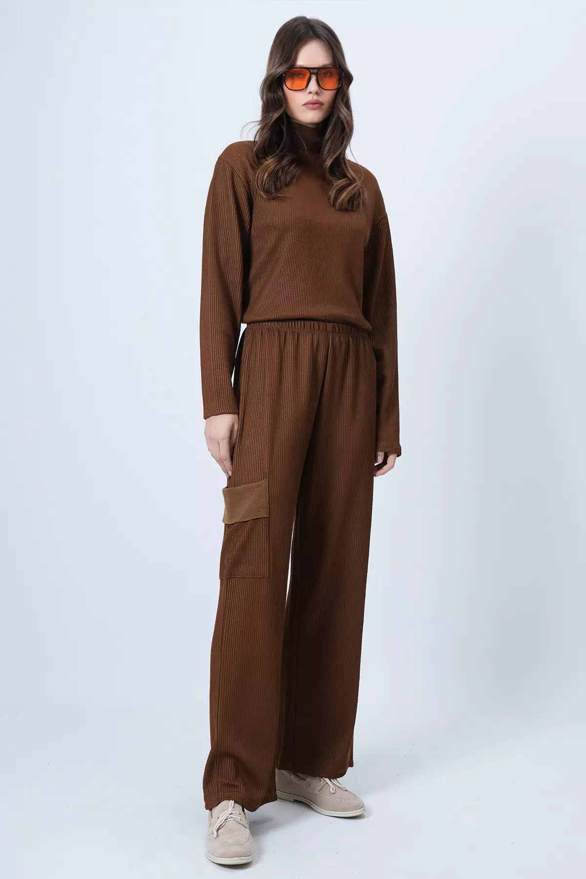 Cinnamon Brown Turtleneck Soft Textured Oversize Blouse And Cargo Pants Set Alc-X14381