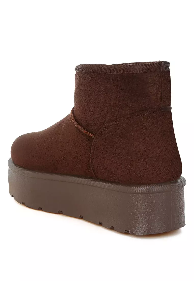 Soft Microfiber Snow Boots in Brown