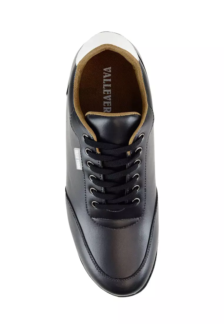 Sepatu Sneakers Tali Pria Wilson