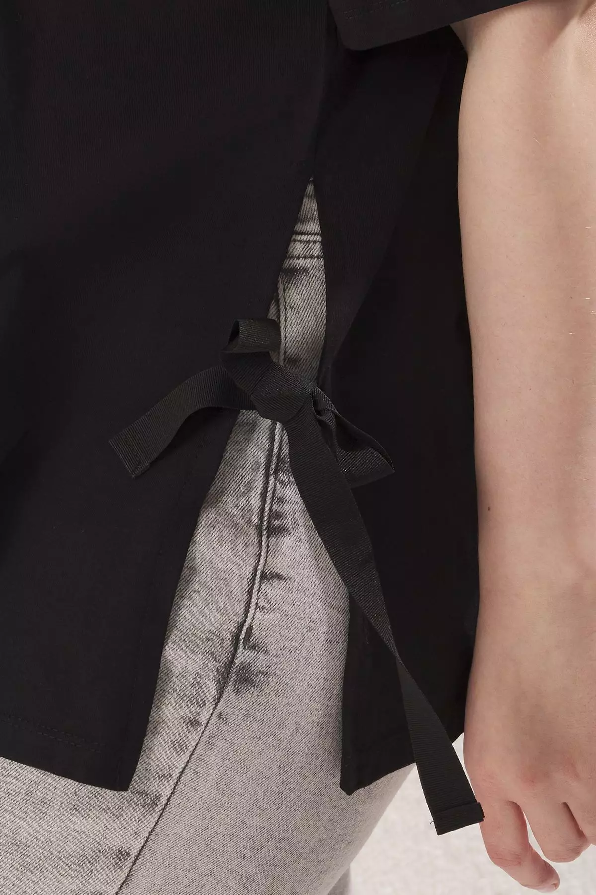 Side Bow Tie Detailed T-Shirt