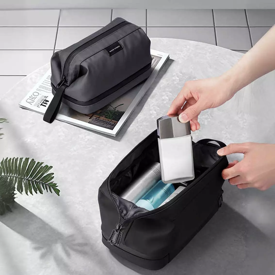 Mark Ryden MR264 Toiletry Bag Hanging Tas Organizer Travel Alat Mandi Anti Air-Grey