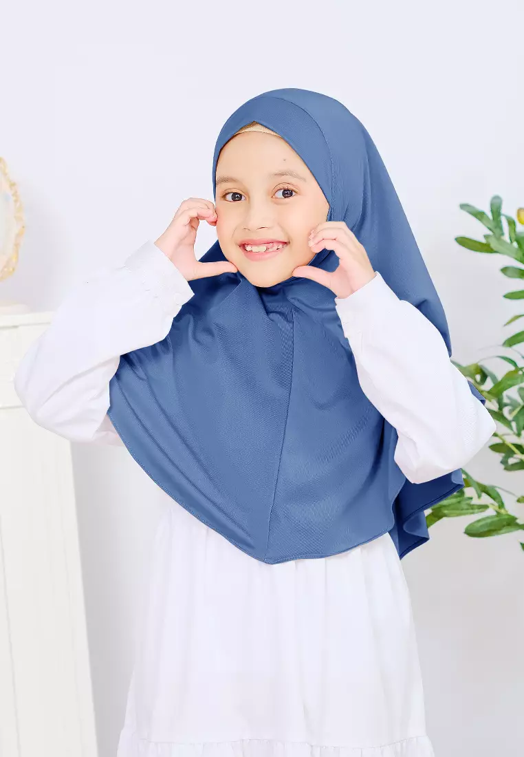 Cotton Bee - Jennaira Bergo Dagu | Hijab Instan Anak Non Pad - L