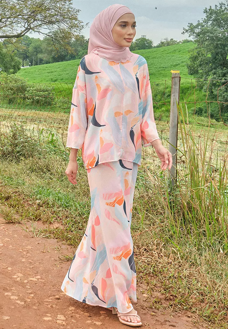 Sentosa Blouse & Skirt - Peach Abstract