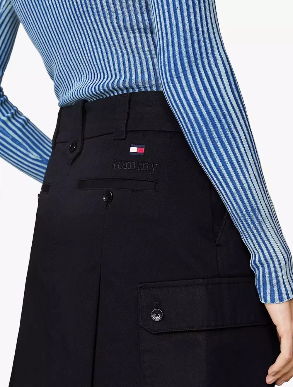 TOMMY JEANS - Twill Pleated Cargo Mini Skirt - Black - black