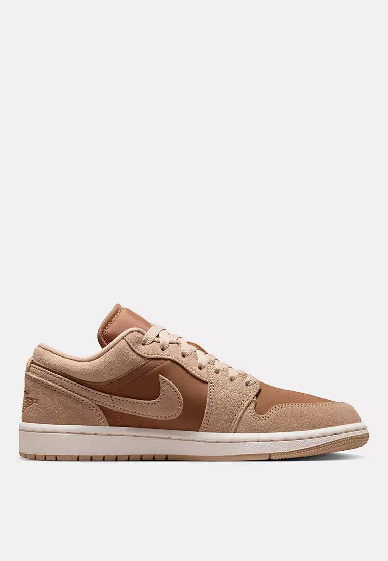 Air Jordan 1 Low Shoes