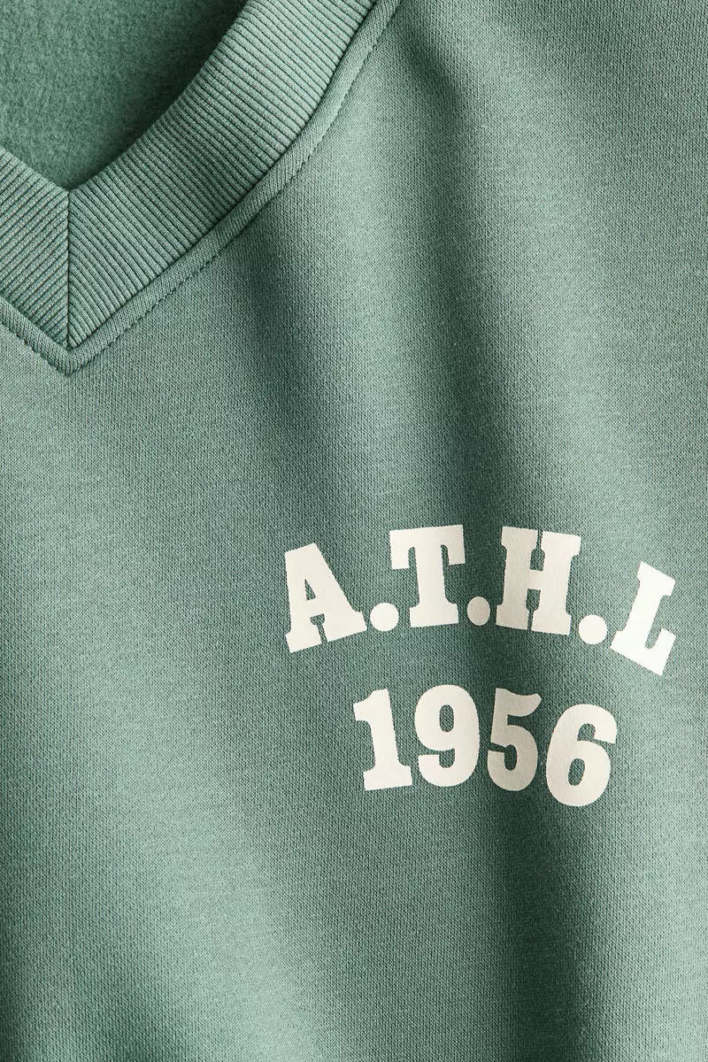 Oversized V-neck sweatshirt