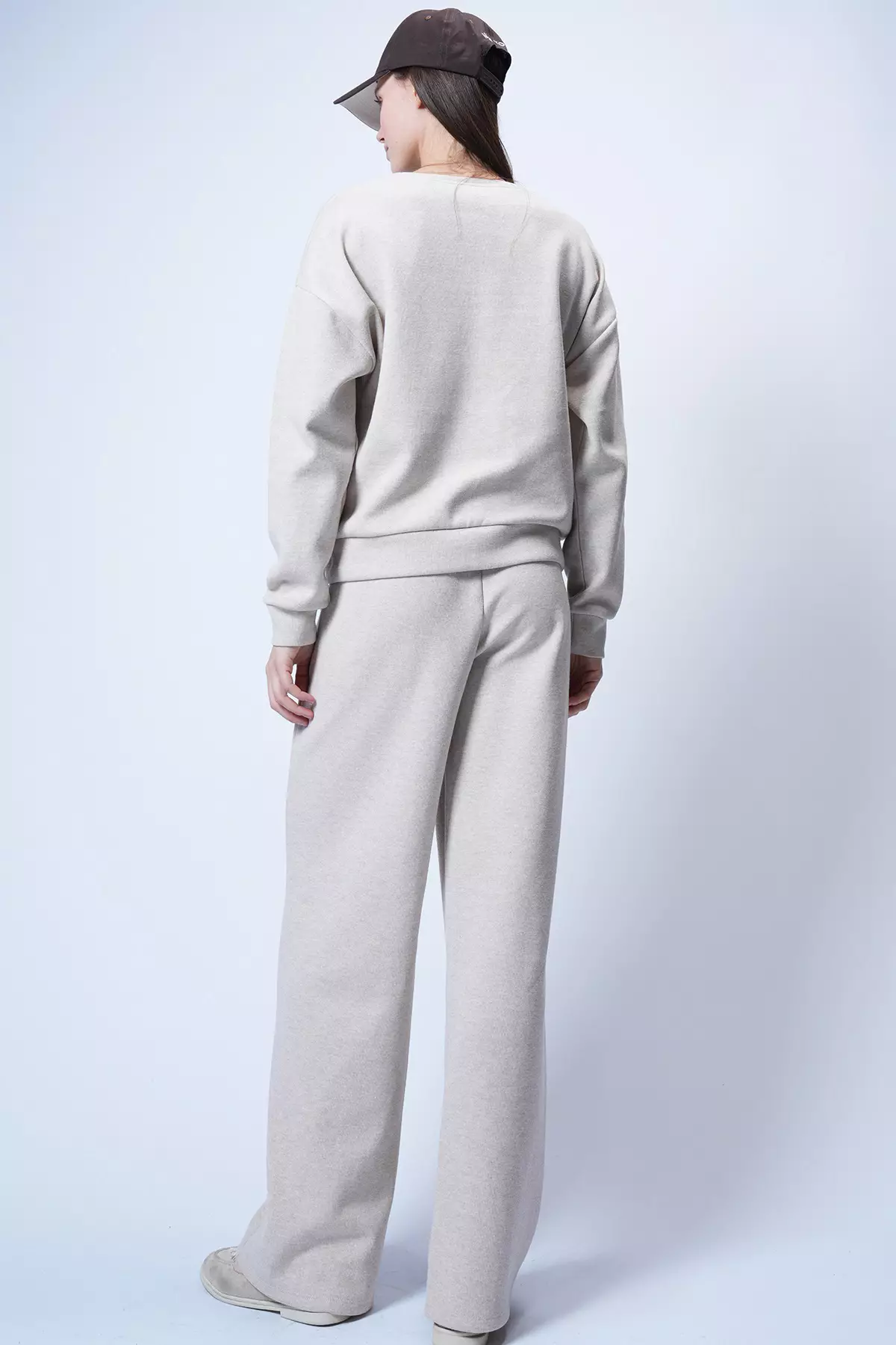 Women'S Beige Crew Neck Ribbed Stitching Blouse And Double Pocket Green Trousers Set Alc-X14543