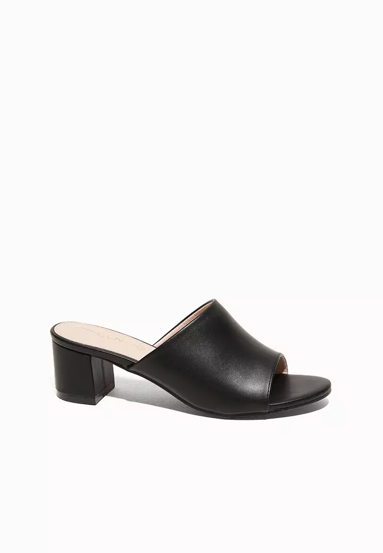 Discount on Cln  shoes - SKU: Mazarine Heeled Slides