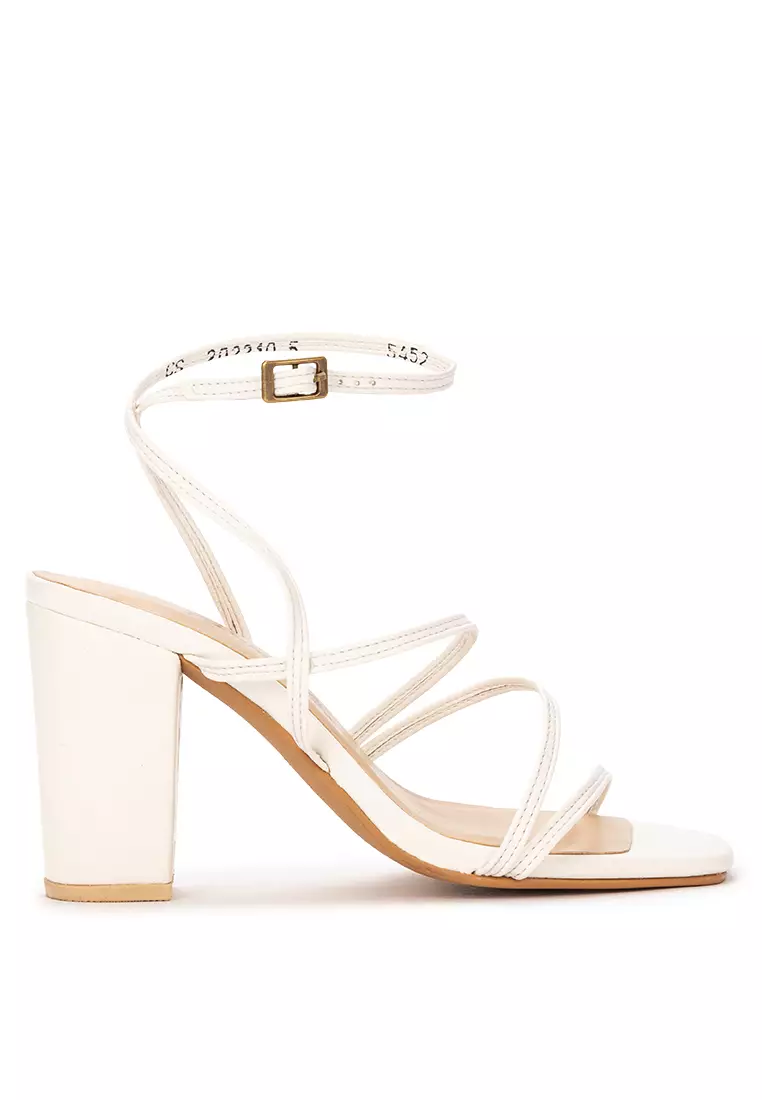 Discount on CARMELLETES  shoes - SKU: Strappy Block Heels
