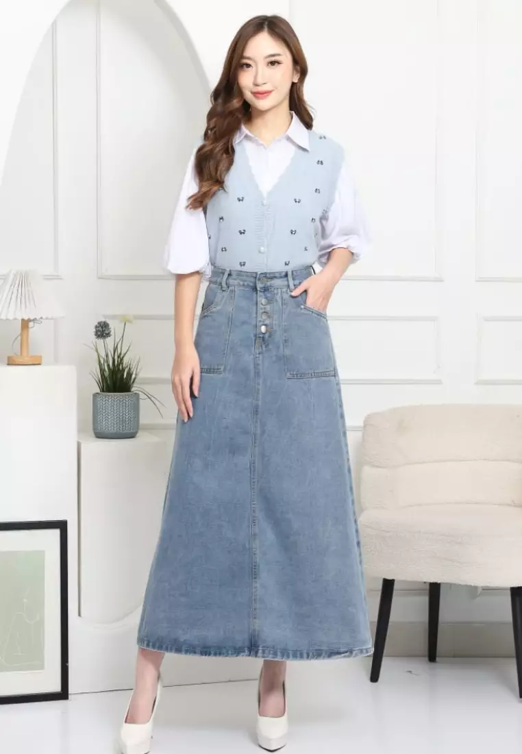 Giella Skirt Button in Light Blue