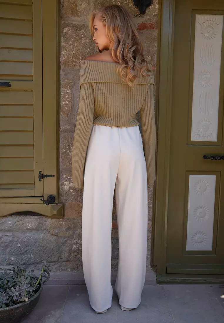 Pleated Detail Knitted Palazzo Trousers