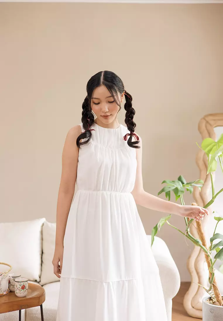 Dolly Sleeveless Tier Dress in White