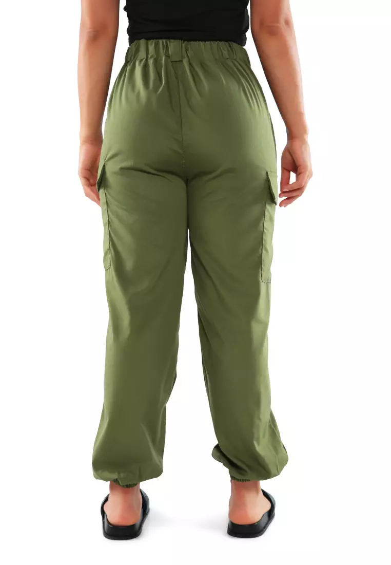 Style up Cargo Belted Pant in Green