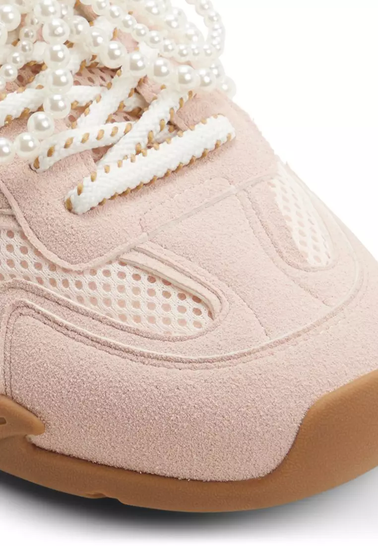 Pixelle Sneakers