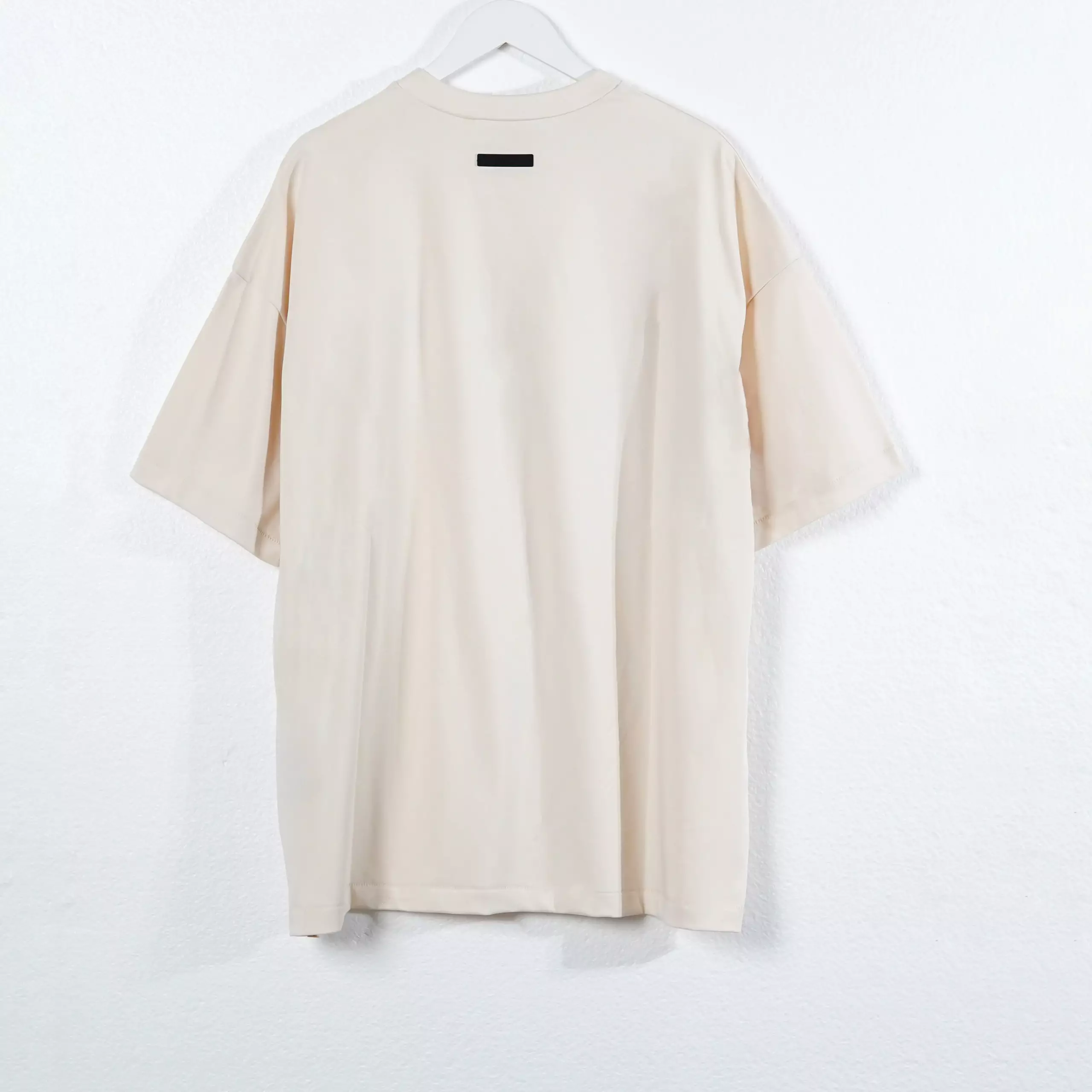 Kaos ESSENTIALS FEAR OF GOD EXCLUSIVE SHELL TSHIRT 100% ORIGINAL