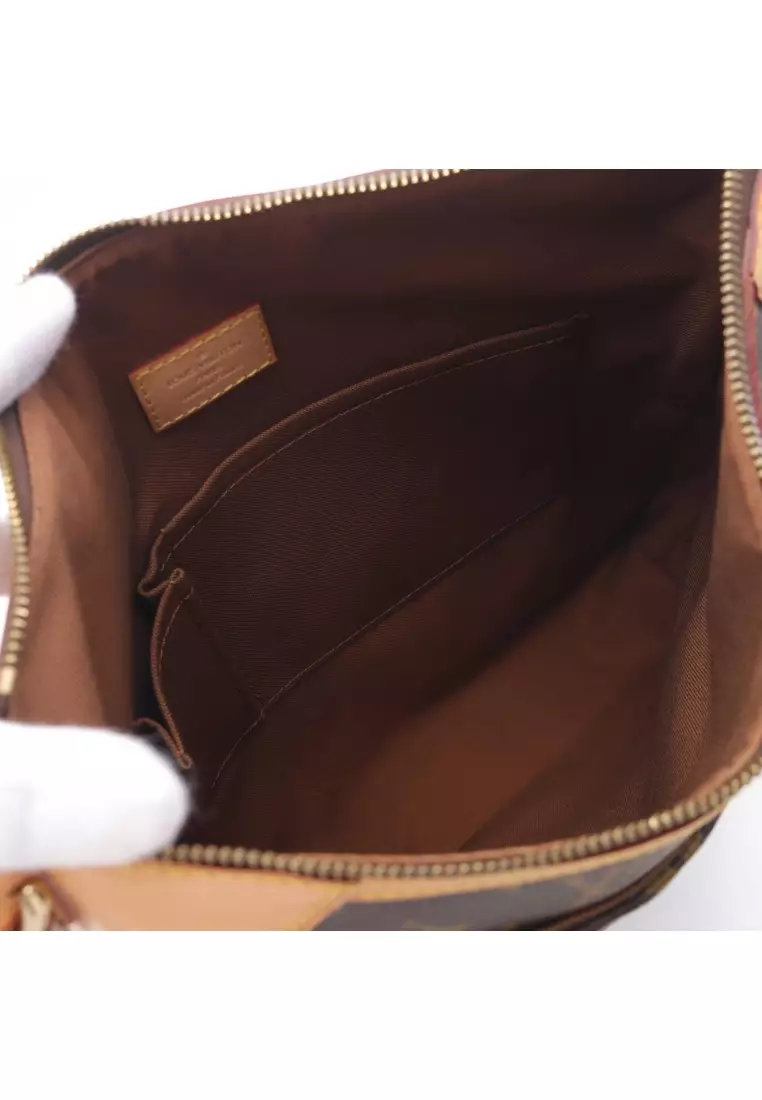 Pre-Loved Louis Vuitton Odeon MM monogram Shoulder bag PVC leather Brown