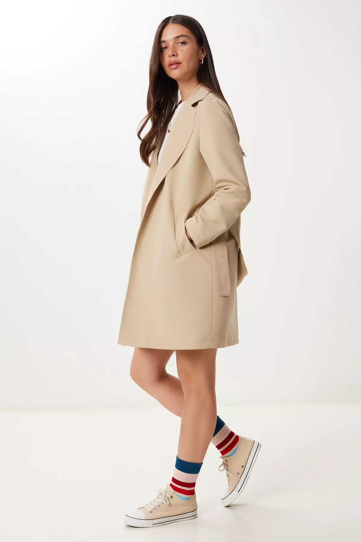 Women's Beige Belted Short Woven Trench Coat Gp00027