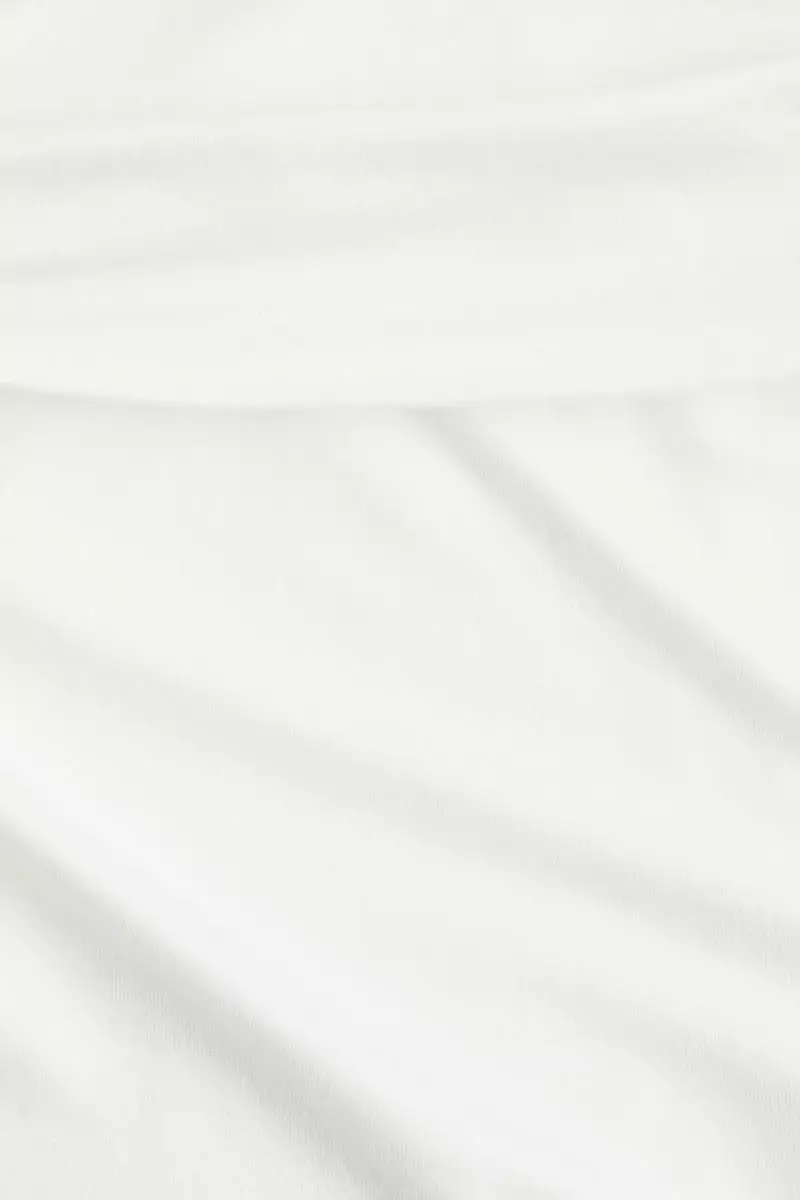 Off-the-shoulder top