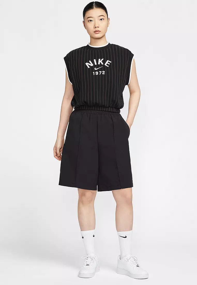 Sportswear Everything Wovens High-Waisted 9" Shorts