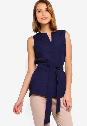 ZALORA navy Notch Detailed Top With Slits 8A0D4AAC5573C9GS_1
