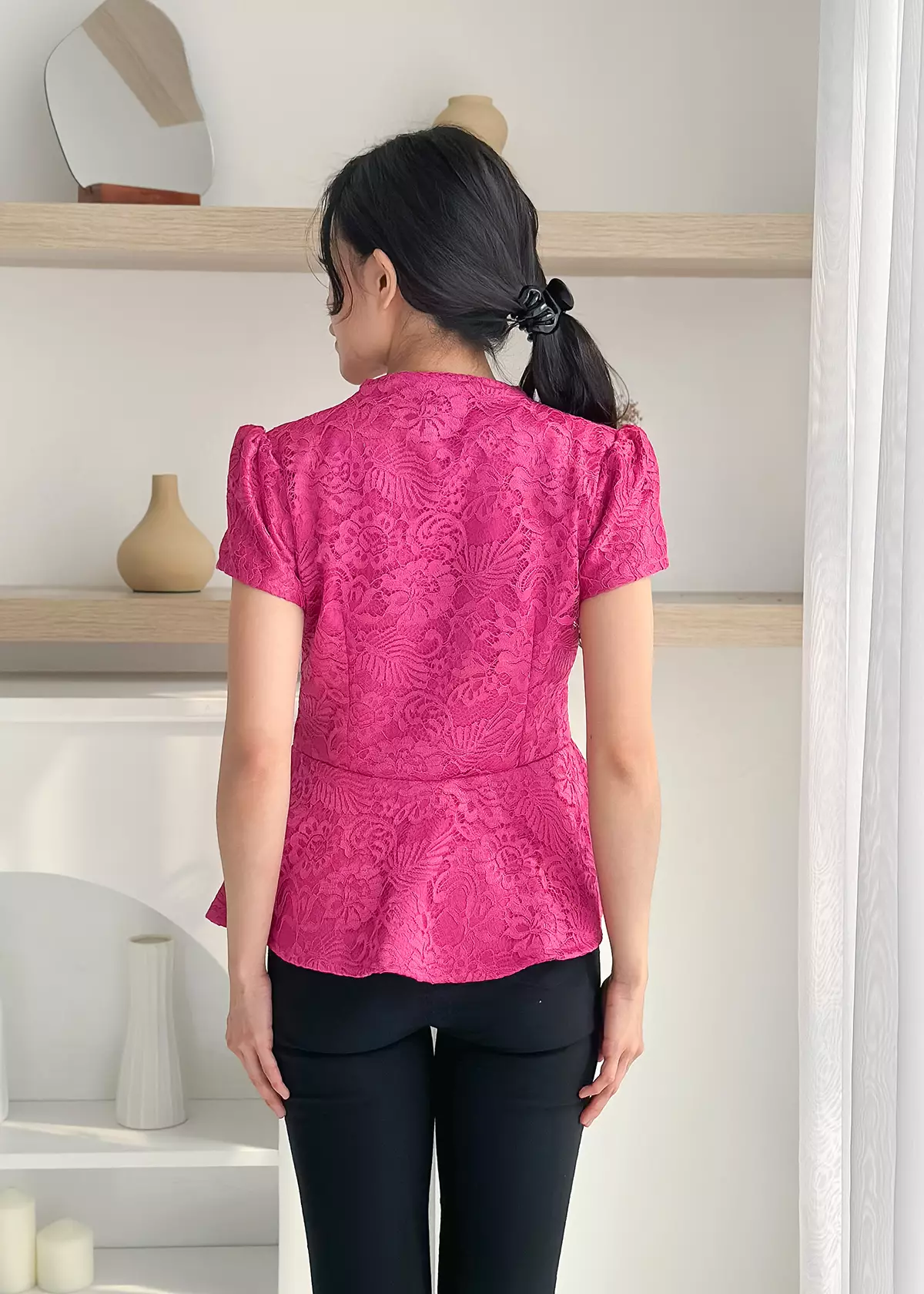 Sinok Peplum Electric Pink Kebaya