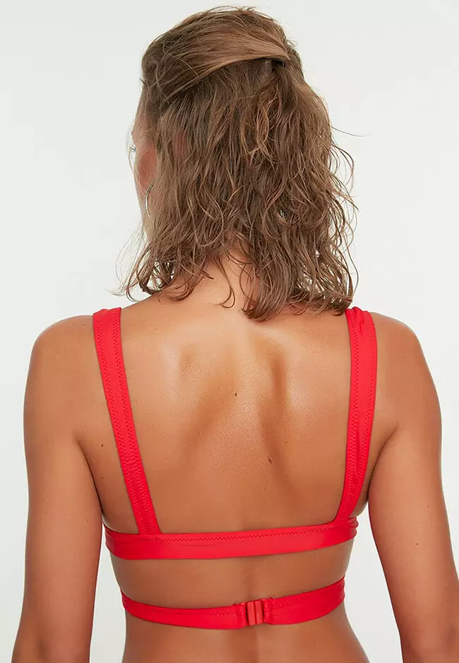 Red Heart Shaped Tunnel Sports Bra