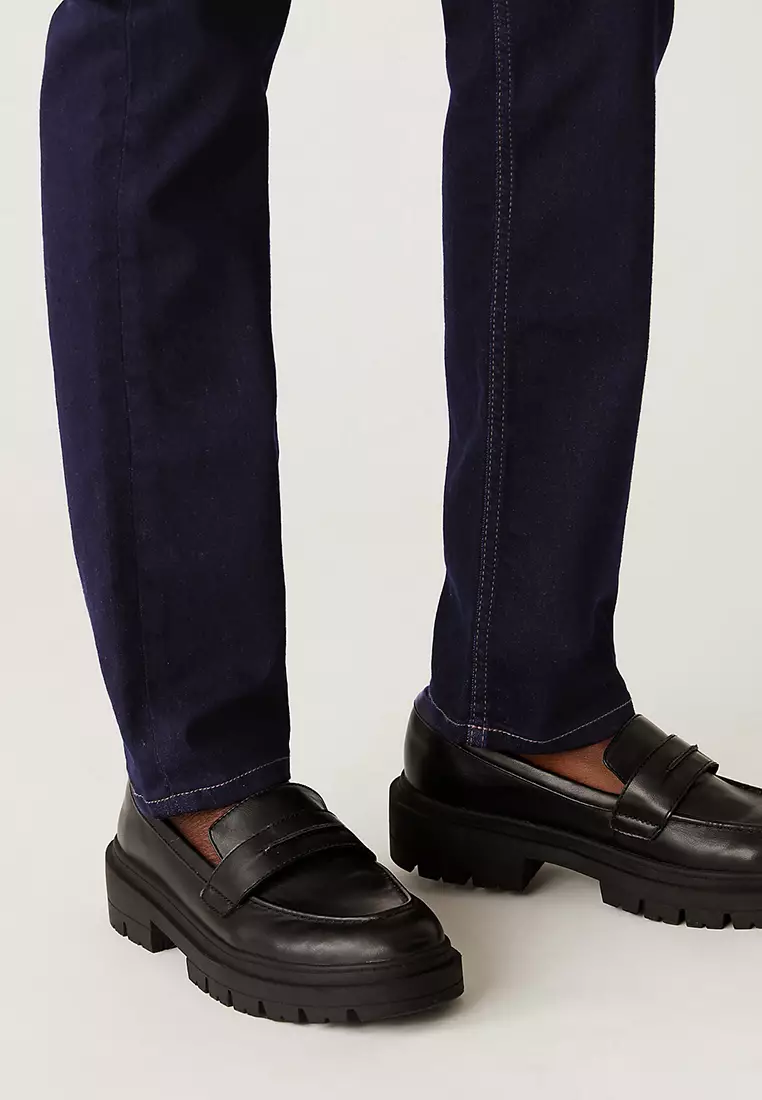 Sienna Straight Leg Jeans with Stretch