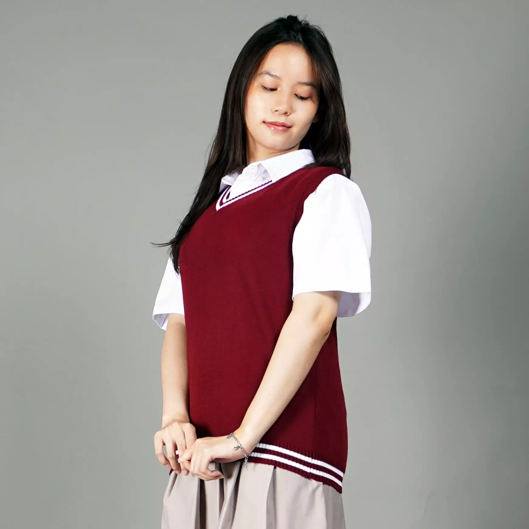 VICKY Rompi Rajut Rompi Gaya Korea Knit Vest List Putih Rompi Seragam - MARUN