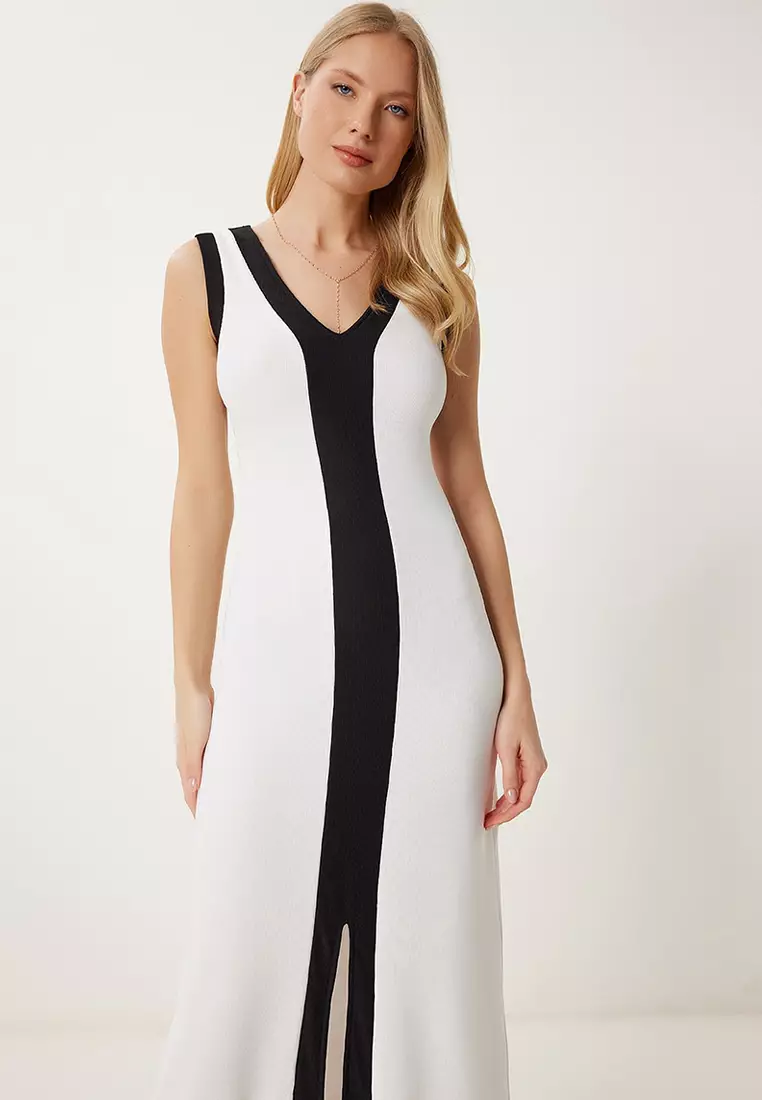 Women's White Black Contrast Color Stretchy Ribbed Knitted Dress Fw00012