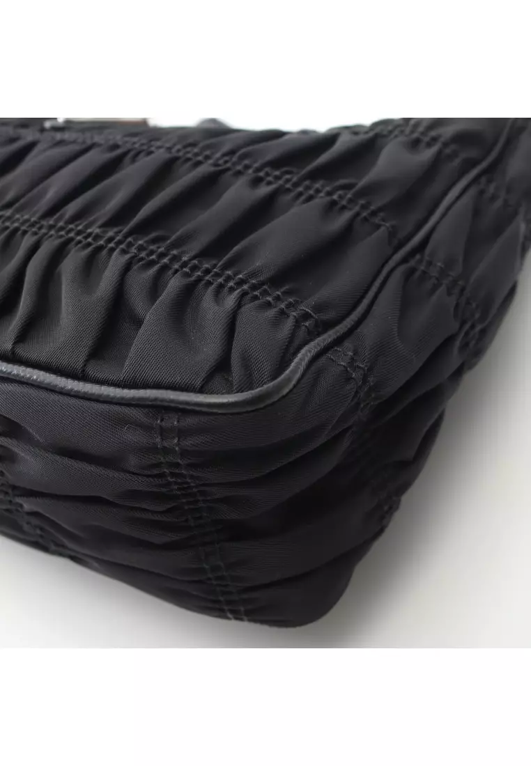 Pre-Loved Prada Re-Edition 2006 embroidery drill DRILL RIAMO FI chain shoulder bag Nylon Saffiano leather black 2WAY