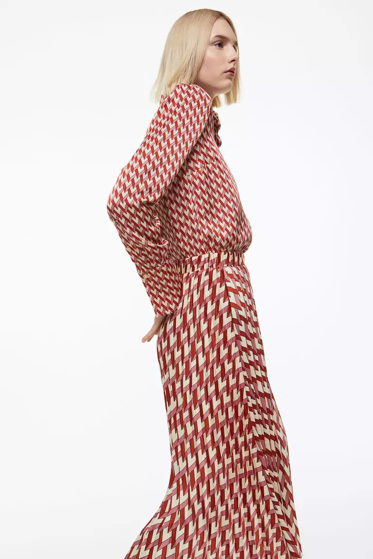 Jual H&M Florida long plissé skirt Original 2025 ZALORA Indonesia ®