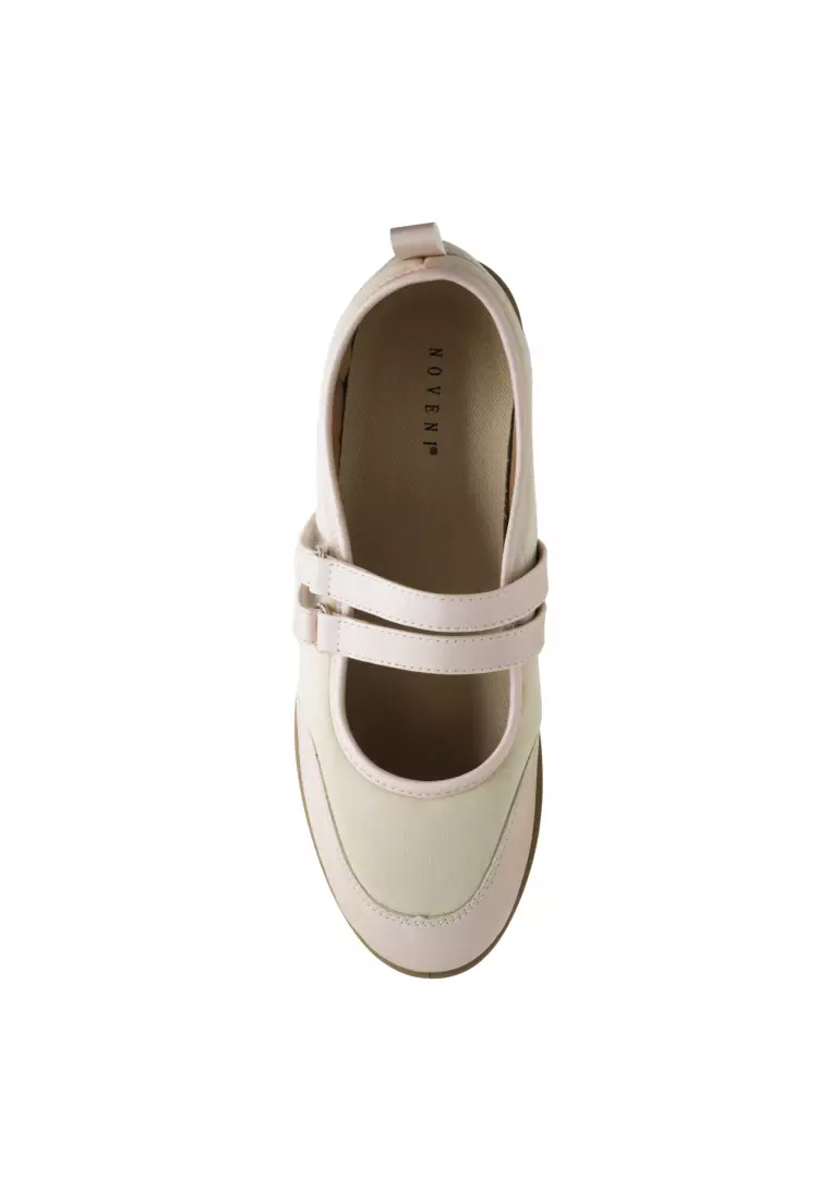 Women Slip On Lifestyle Sneakers - 260160401