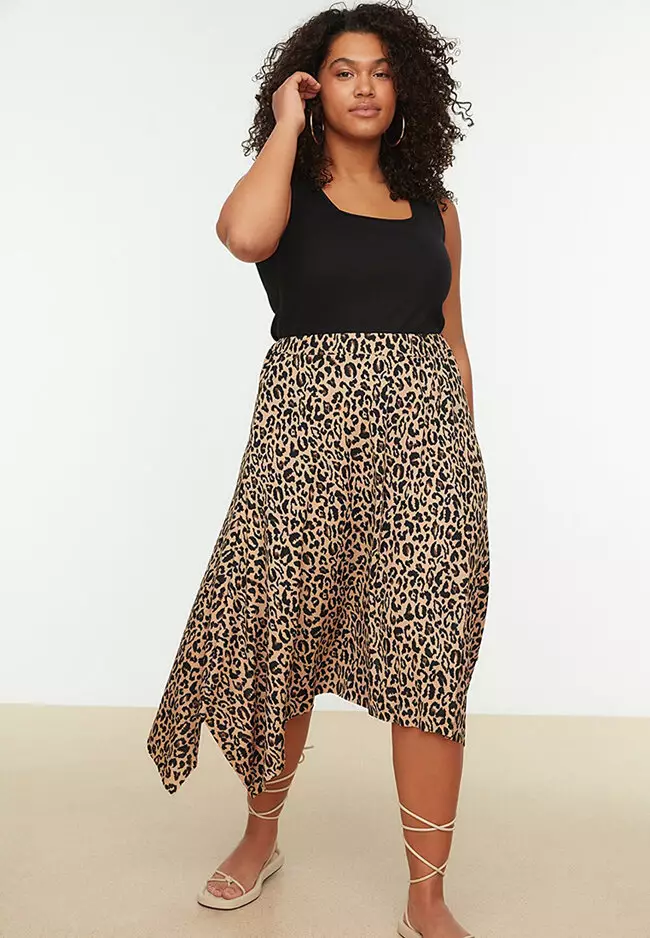Plus Size Asymmetrical Skirt