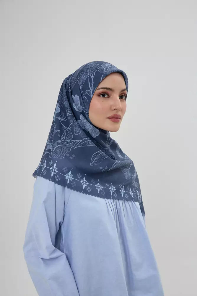 MFMW Twilight Scarf - Kerudung Segi Empat Premium Motif Bunga - River Mist