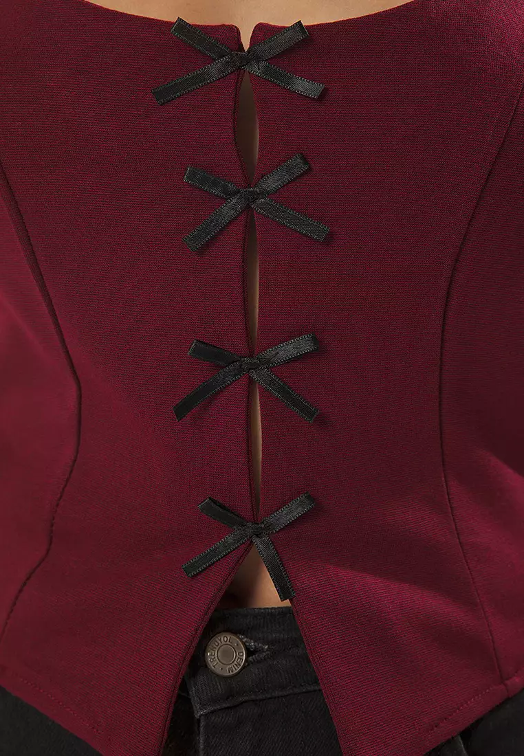 Burgundy Ribbon Tie Detail Square Neck Zero Sleeve Knitted Blouse That Fits Your Body Twoss25Bz00147
