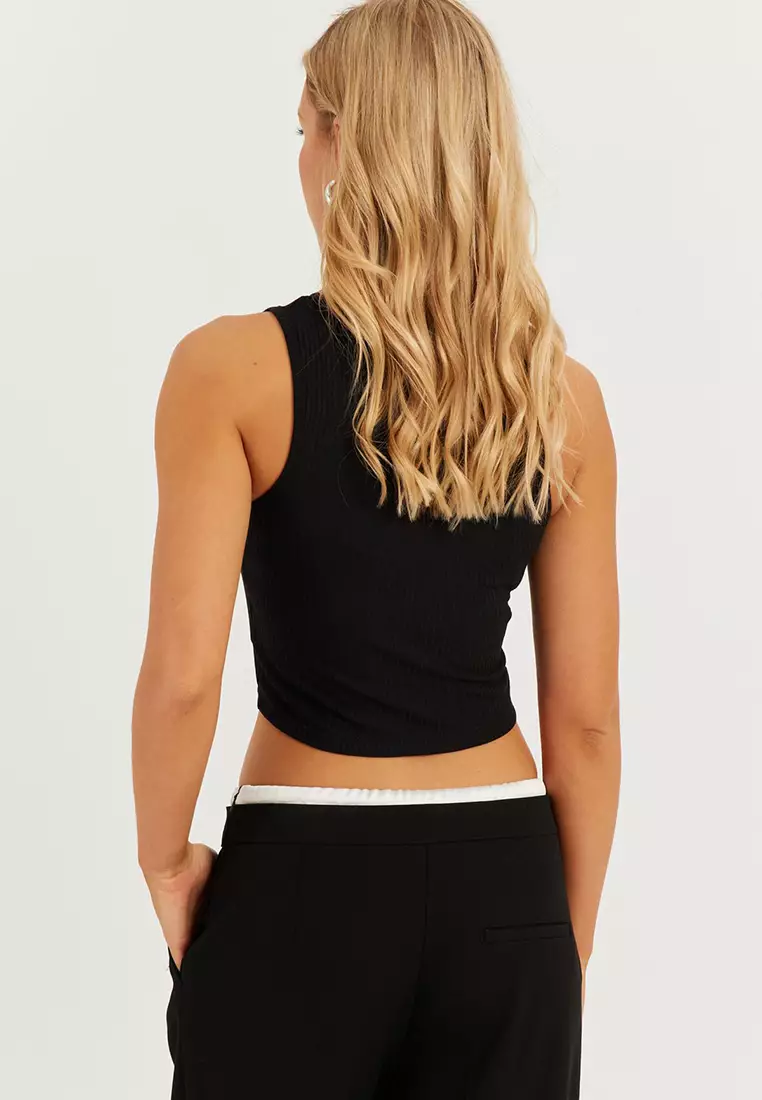 Black Lace Detailed Crop Blouse