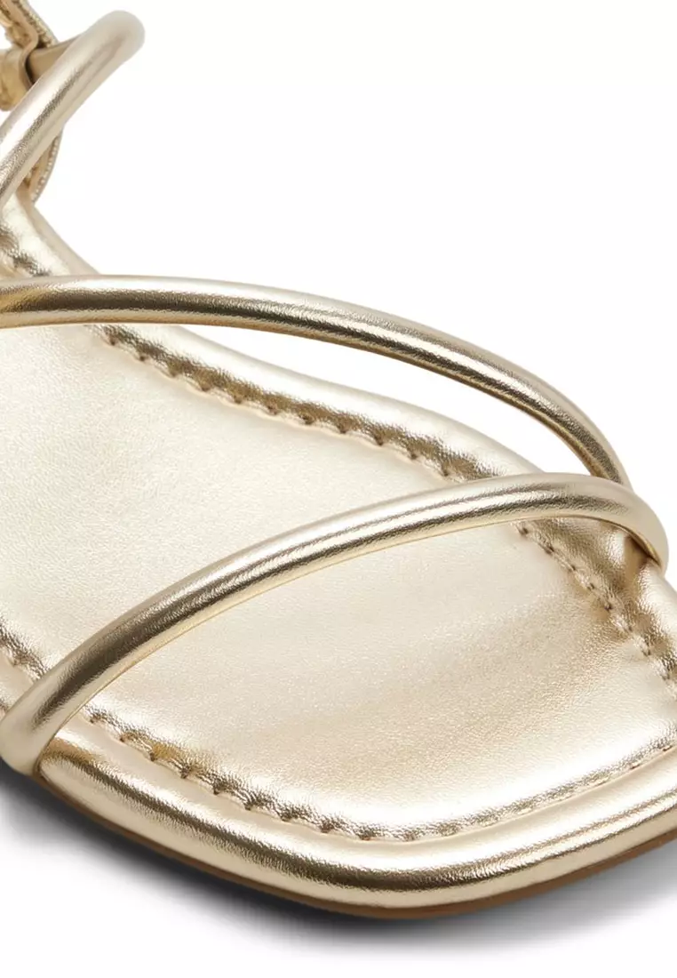 Viira Sandals