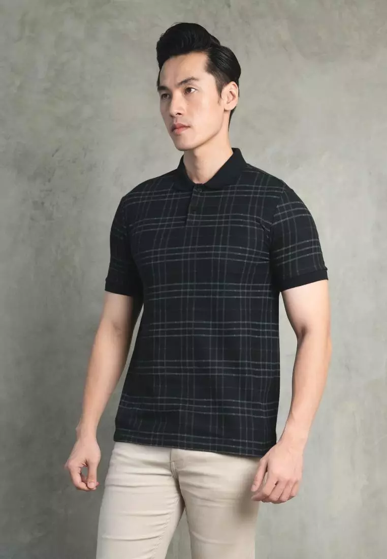 Kale / PARVIS Black / Polo Shirt Pria / Atasan Kaos Polo Pria / Kaos Polo Berbahan Cotton Pique / Polo Shirt Slim Fit