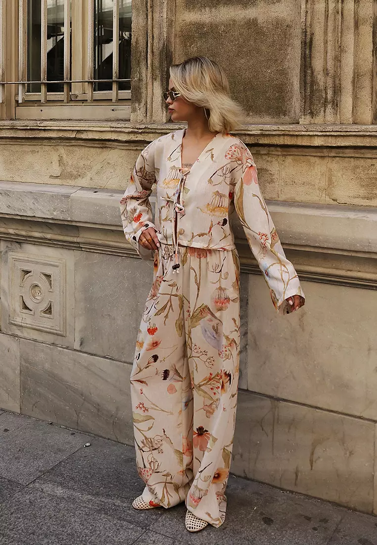 Floral Tie Blouse with Elastic Trousers Set