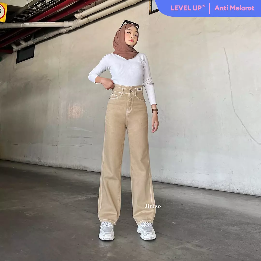 Ultra Highwaist Loose Jeans 227 LEVEL UP