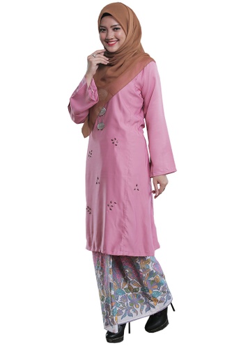 Buy Kenangan Terindah 03 from Hijrah Couture in Pink at Zalora