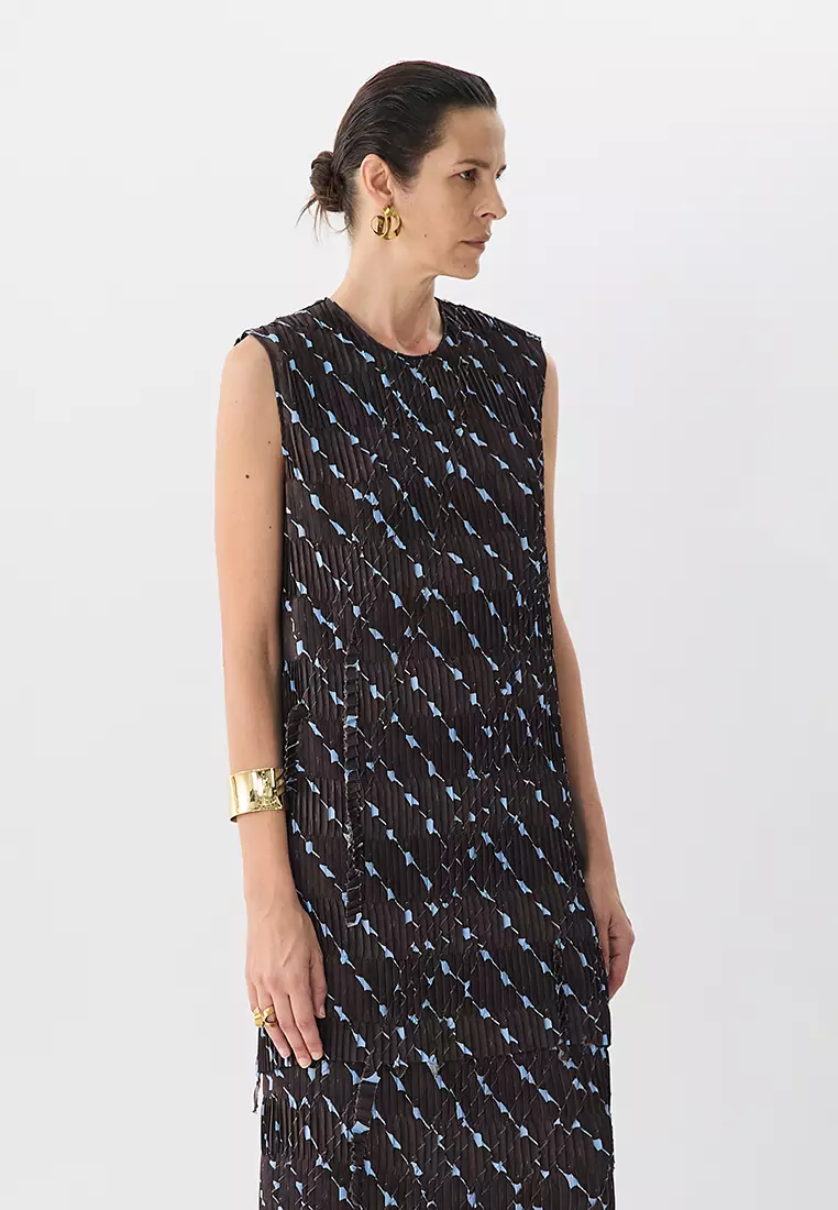 Pleated sleeveless dress