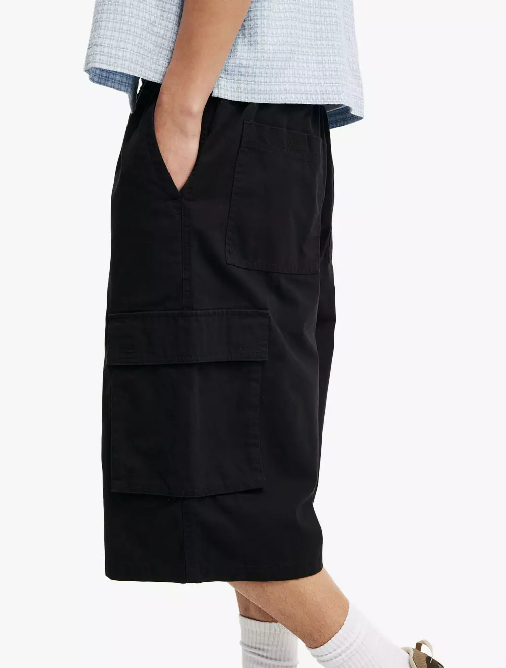 Cotton On - SHORTS - Super Baggy Cargo Short - WASHED BLACK