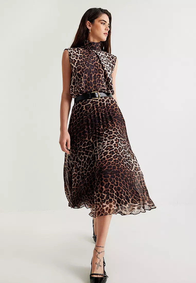 褶飾豹紋半截裙