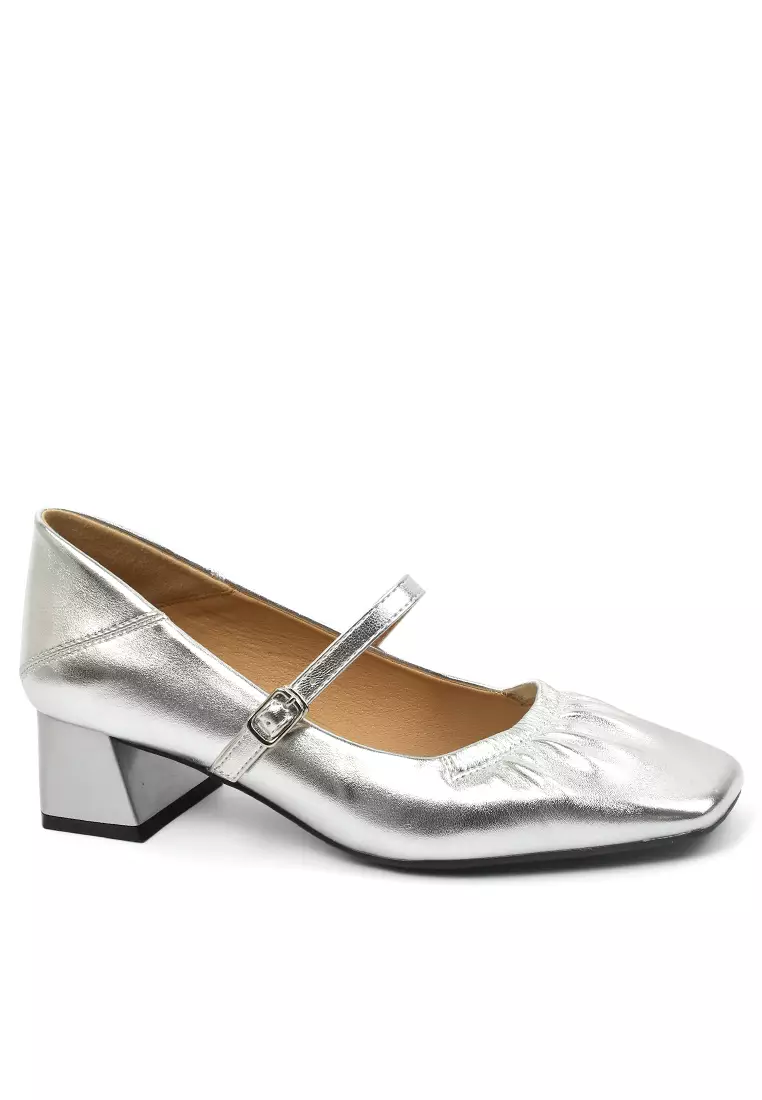 Discount on Twenty Eight Shoes  shoes - SKU: 5cm Pin Strap Faux Patent Mary Jane Shoes Xj332-33