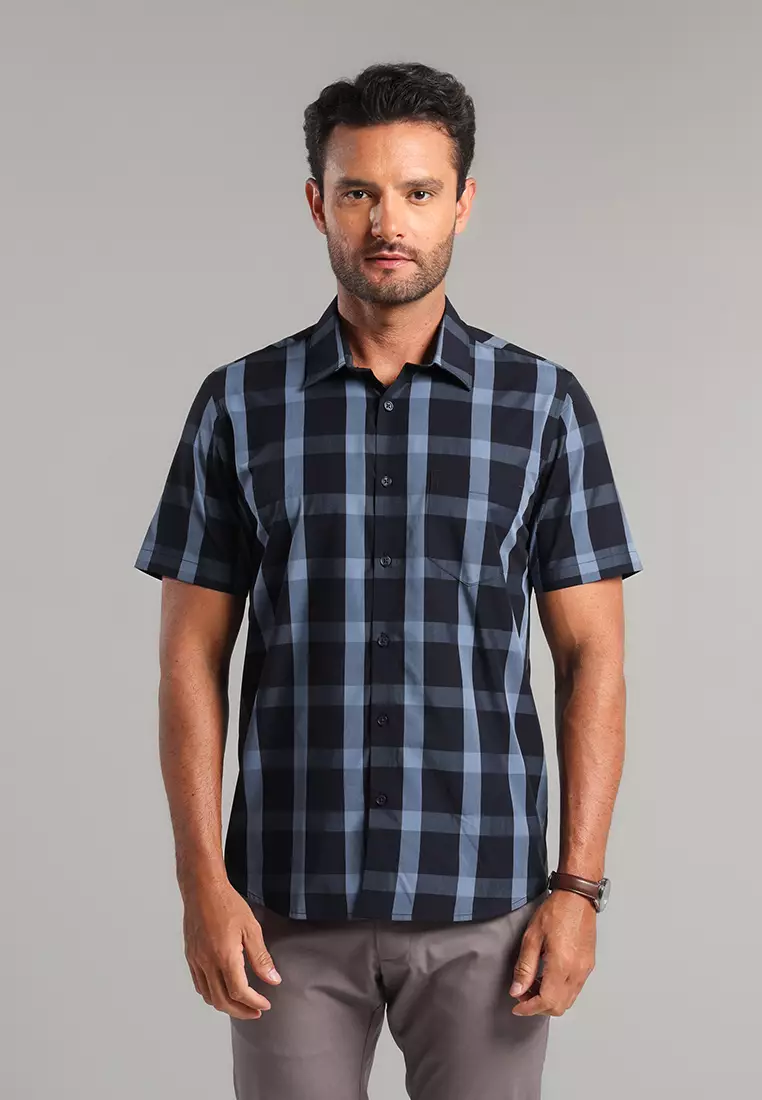 MOC - Kemeja Kotak-kotak Pria Lengan Pendek Erlands - Dark Blue